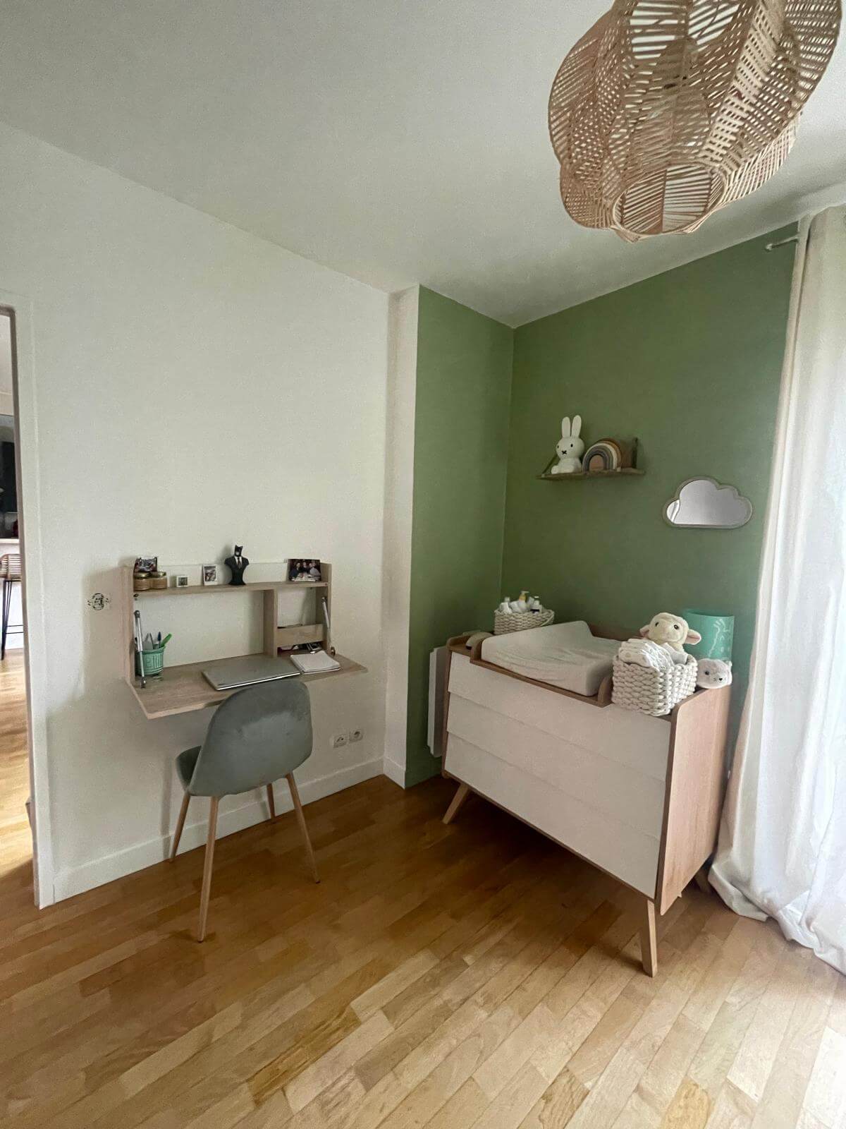 olivia jauffret fondatrice vert mandarine chambre bebe avec bureau teletravail